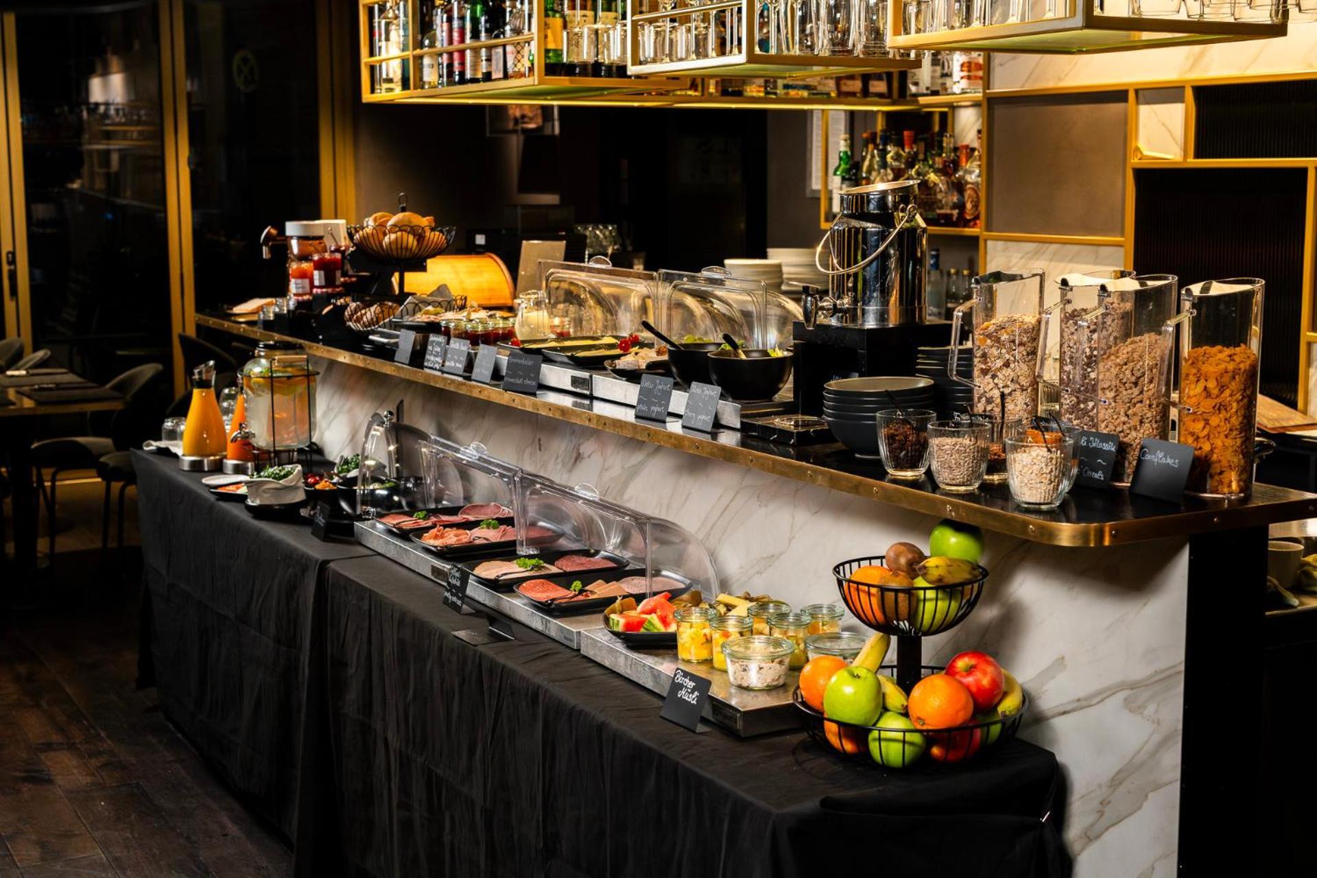 Legend Hotel Kolonia Zewnętrze zdjęcie